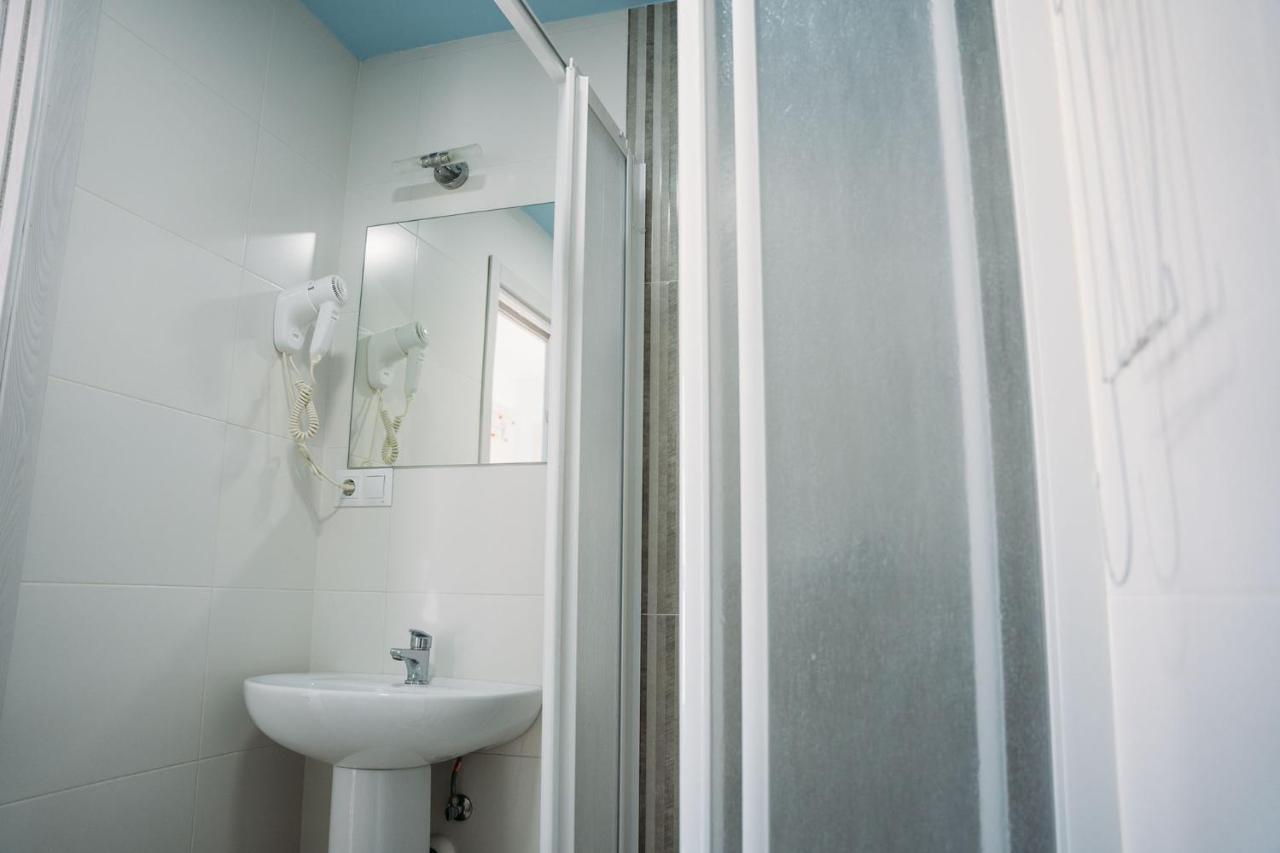 Hostal Brisas De Conil Conil De La Frontera Zewnętrze zdjęcie